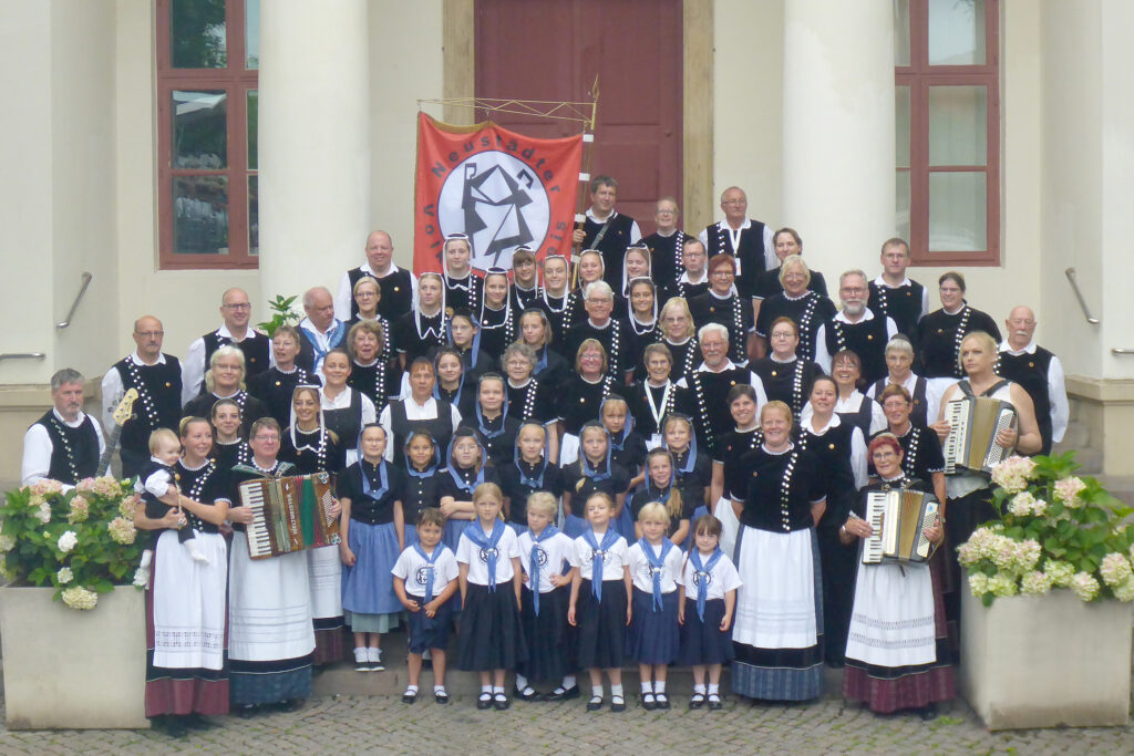 Neustädter Volkstanzkreis 2025